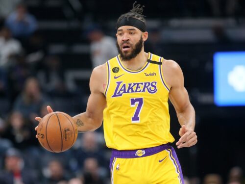 Knicks, Talks with Lakers for JaVale McGee