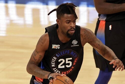 The Knicks-Spurs trade sends Reggie Bullock to New York