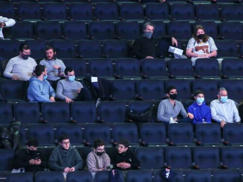 The Knicks try to increase the capacity of the fans at the Garden