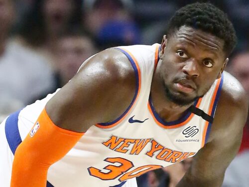 Julius Randle leads the Knicks to victory against the Pistons