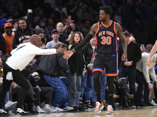 Knicks, Randle equals his points record against Washington