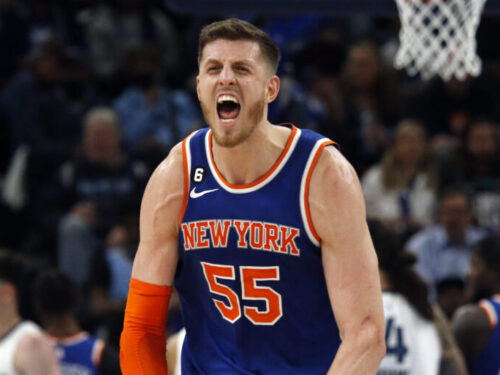 Hartenstein hopes to stay with the Knicks but with a sizable raise