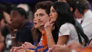 Timothee-Chalamet-and-Kylie-Jenner-watching-Knicks-game
